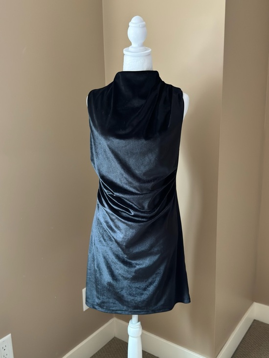 dailystory Dresses & Skirts - Black Sleeveless Velvet Mini Dress